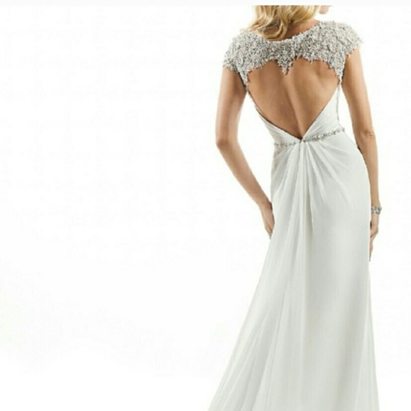 Maggie Sottero Wedding Dress - Picture 2 of 5